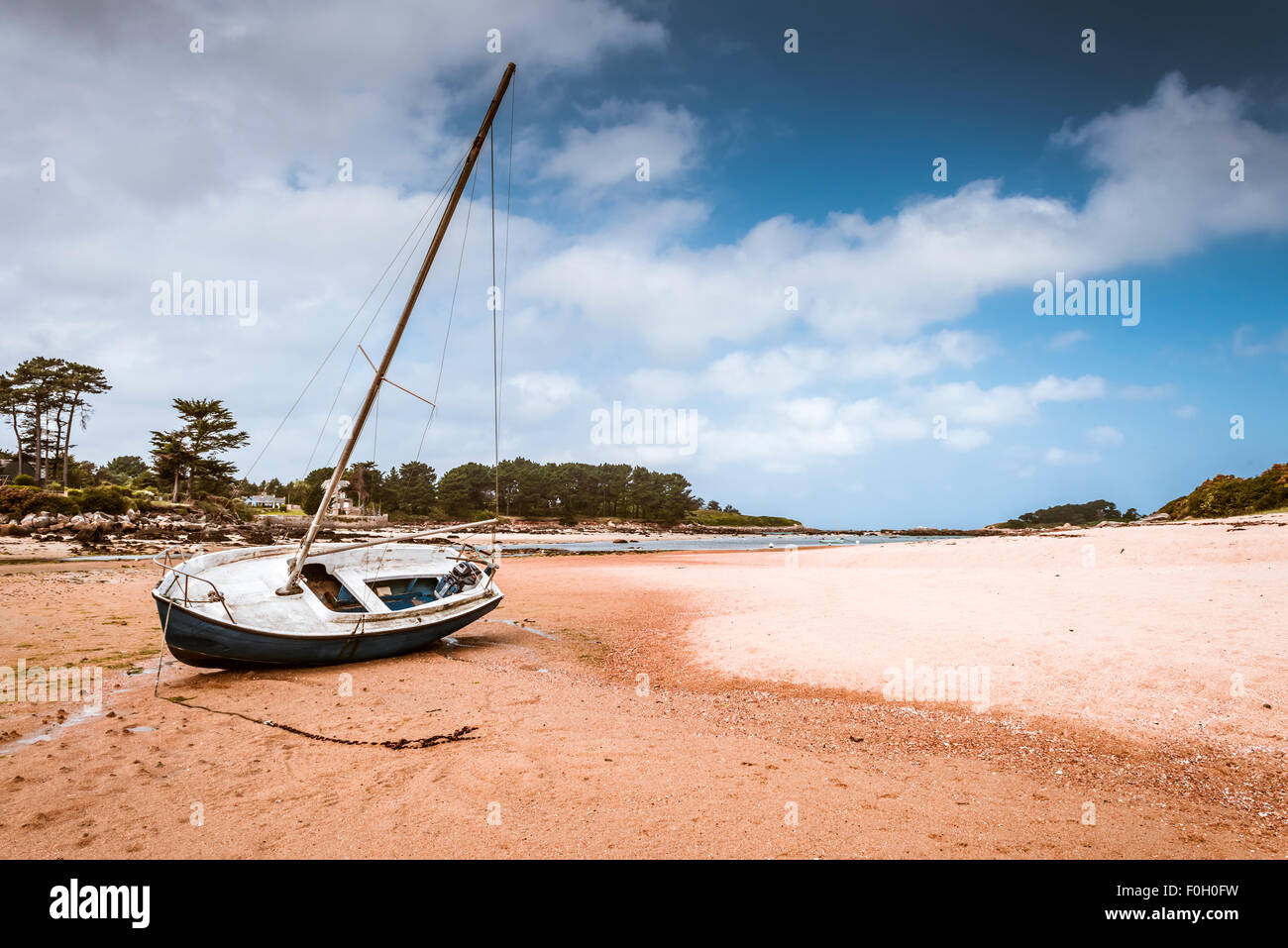 Barca da pesca in Bretagne, Francia Foto Stock