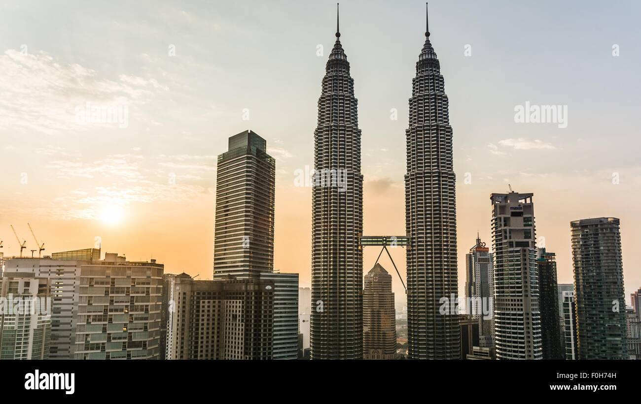 Twin towers aka Torri Petronas di Kuala Lumpur in Malesia Foto Stock