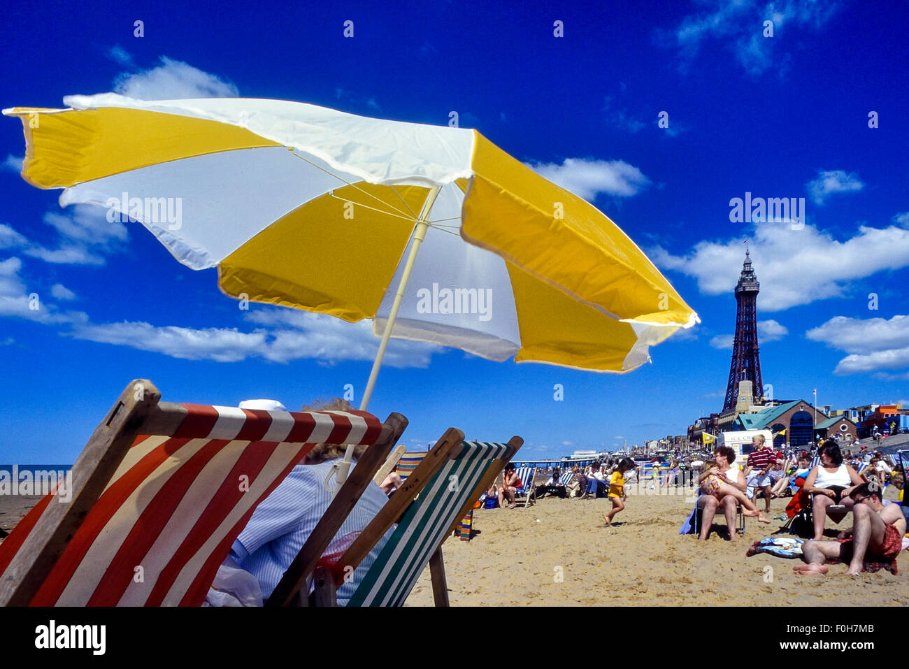 Blackpool Beach e la torre. Lancashire. In Inghilterra. Regno Unito Foto Stock