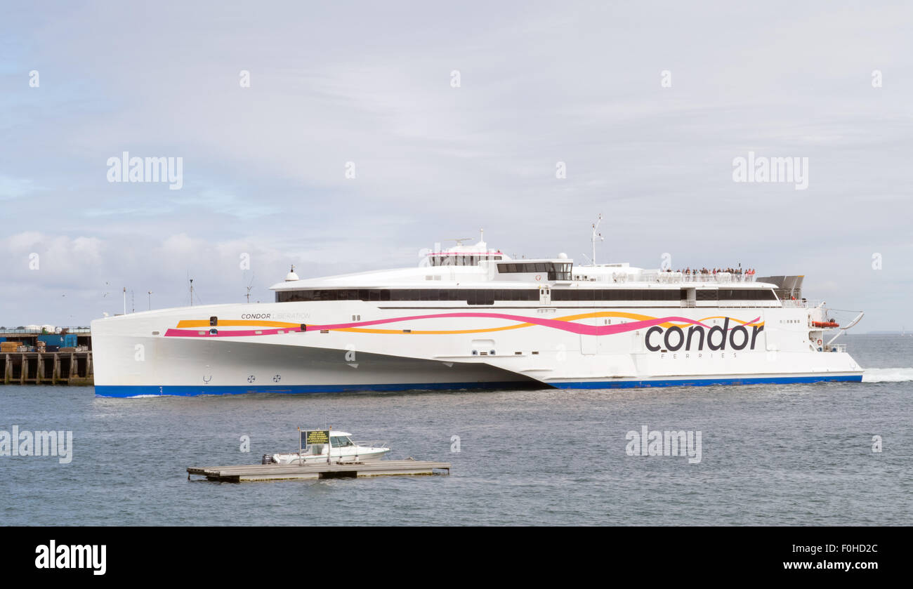 HSC Condor liberazione traghetto è un traghetto veloce che è stata costruita dai cantieri Austal basato a Henderson in Australia. Foto Stock
