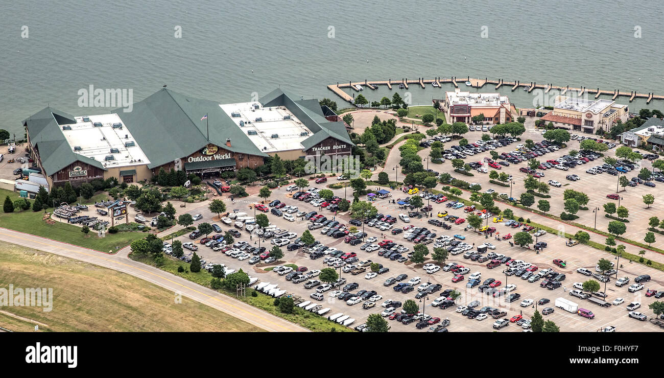 Outdoor World e Bass Pro Shop in Garland Texas sul Lago di Ray Hubbard Foto Stock