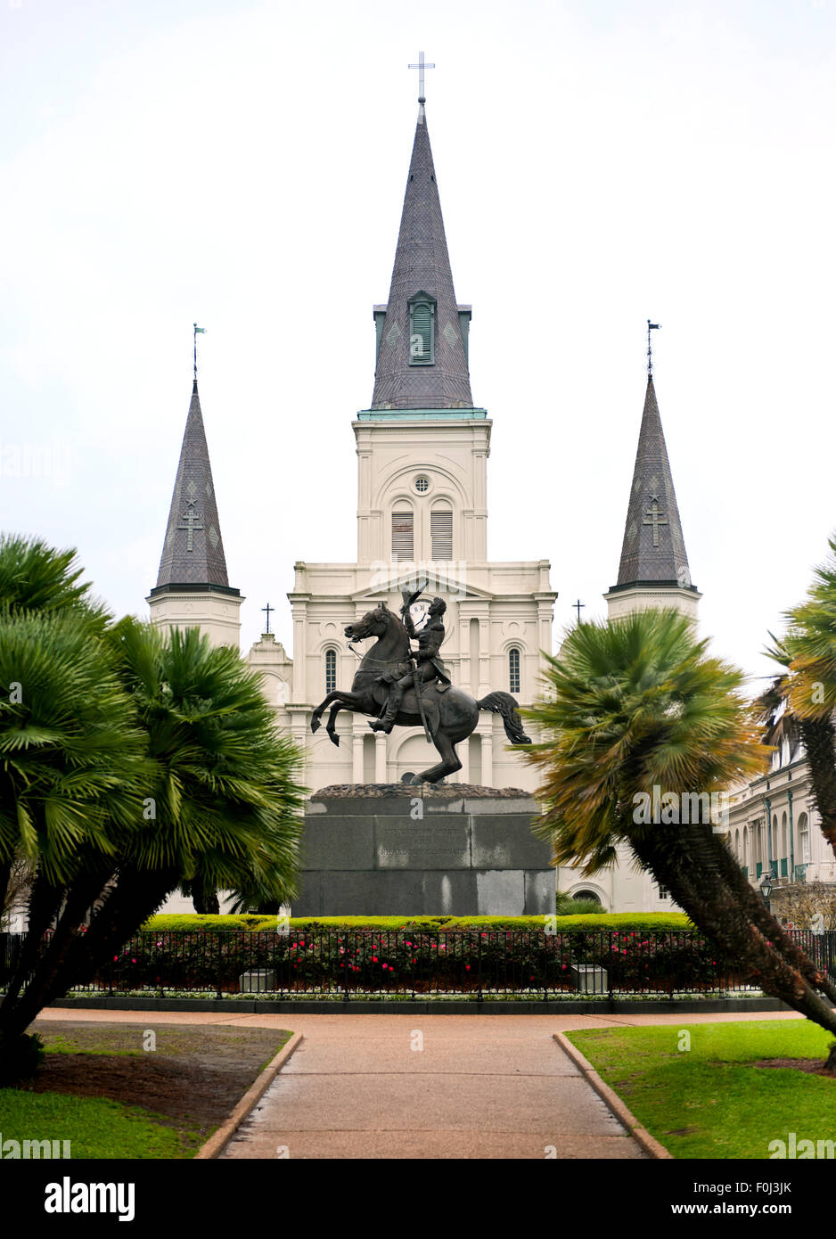 La Cattedrale di San Louis affacciato su Piazza Jackson nel Quartiere Francese, New Orleans, Louisiana Foto Stock