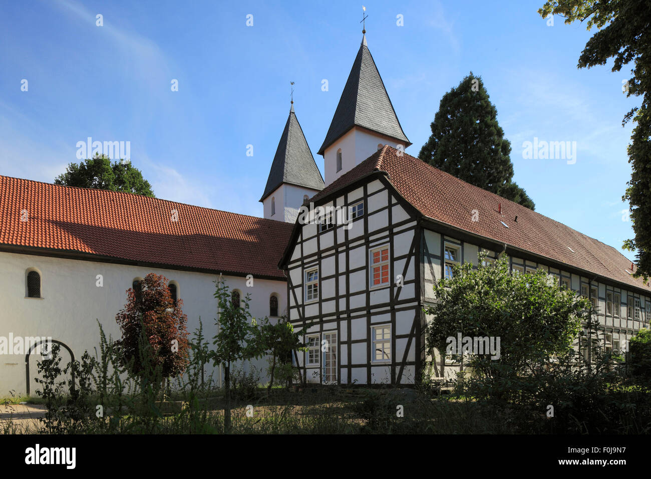 Ehemaliges Praemonstratenserinnenkloster und evangelisches Damenstift, Berufskolleg Stift Cappel in Lippstadt-Cappel, Ostwestfalen, Nordrhein-Westfale Foto Stock