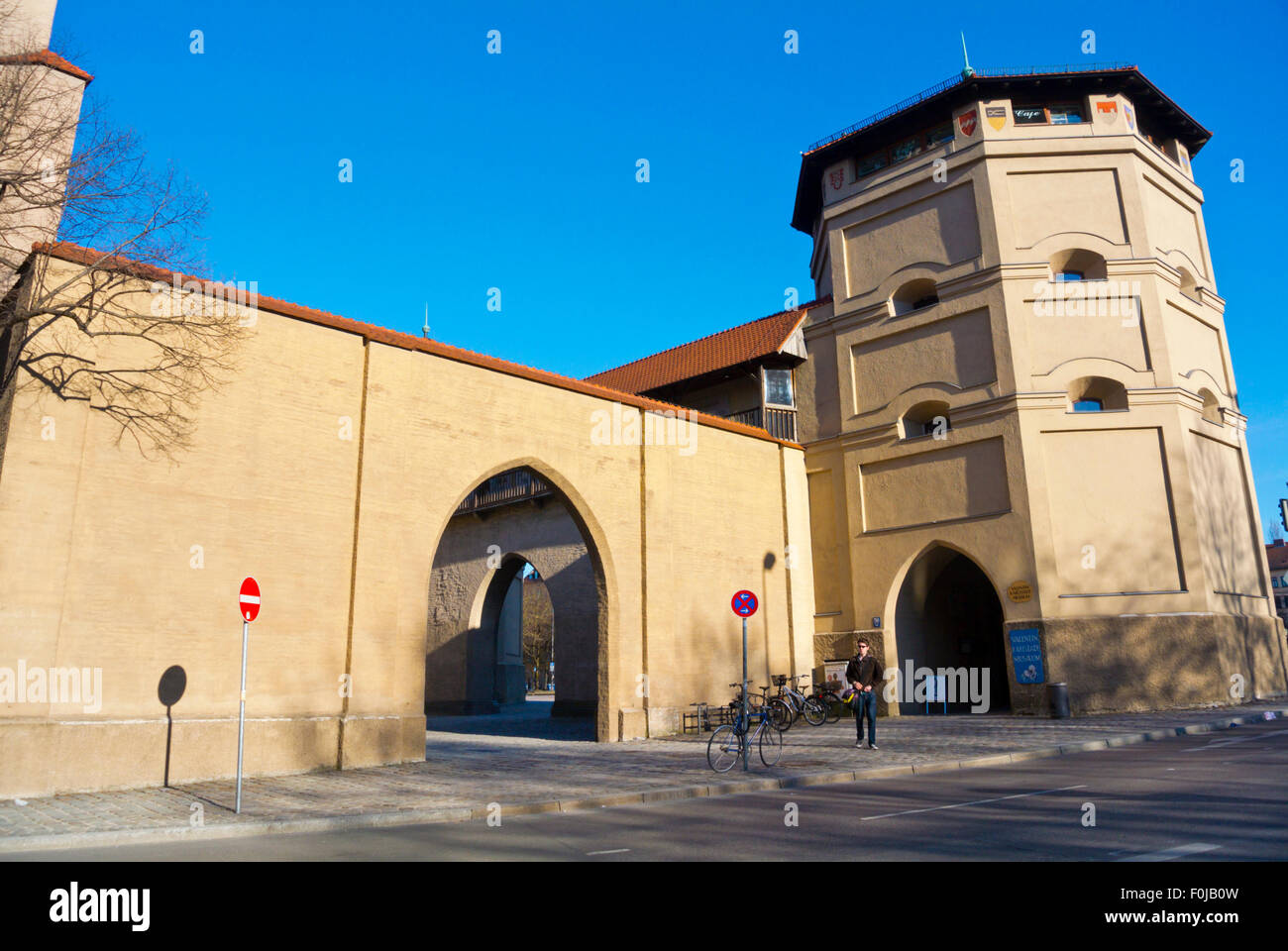 Porta Isartor, Isartorplatz, il centro di Monaco di Baviera, Germania Foto Stock