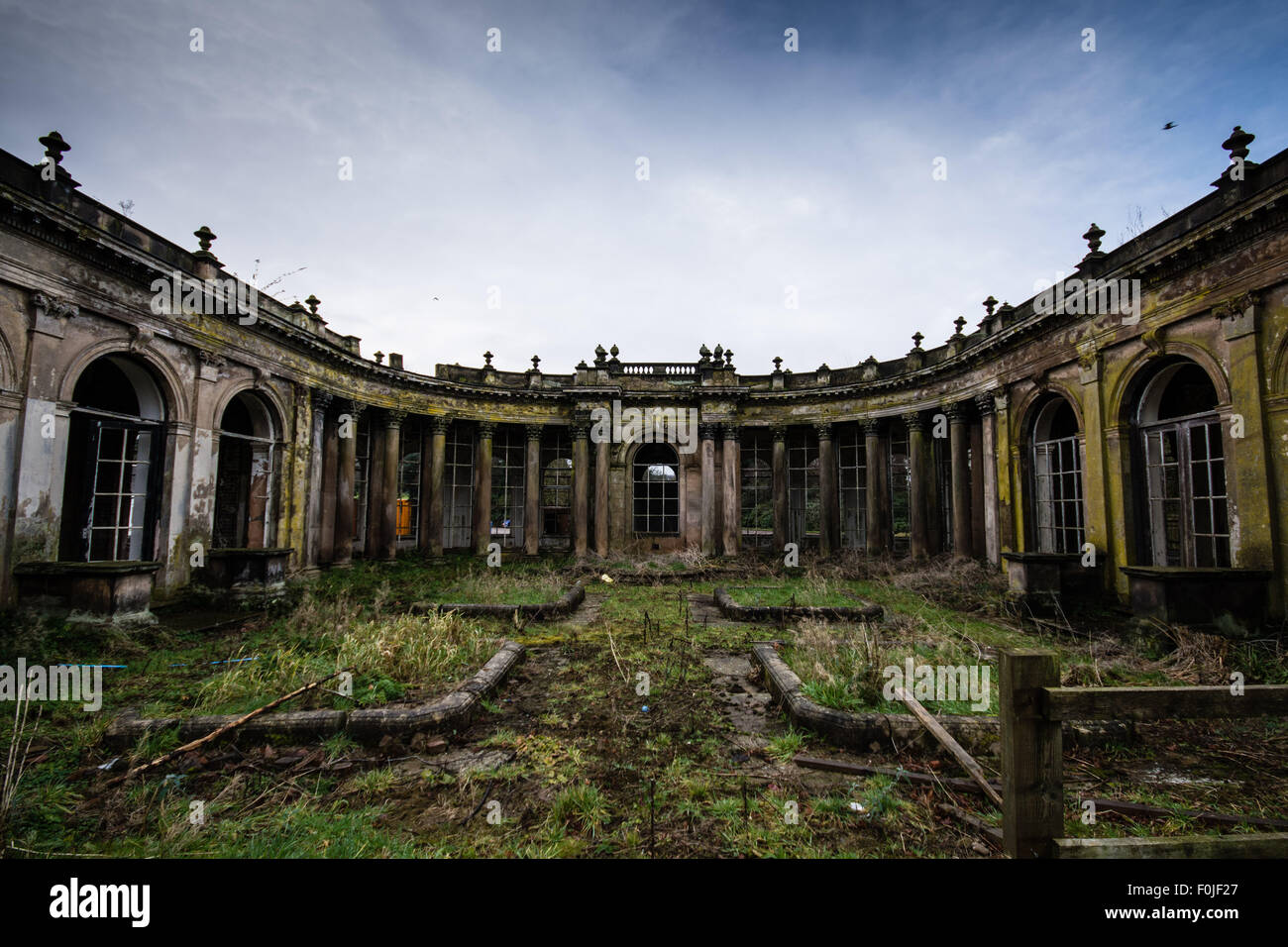 Vecchia entrata ai Trentham Estate, Stoke-on-Trent in Staffordshire, Regno Unito Foto Stock