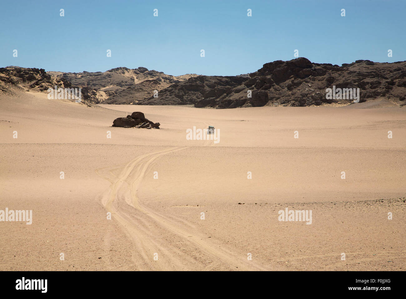 La guida in la Skeleton Coast deserto in Namibia Foto Stock