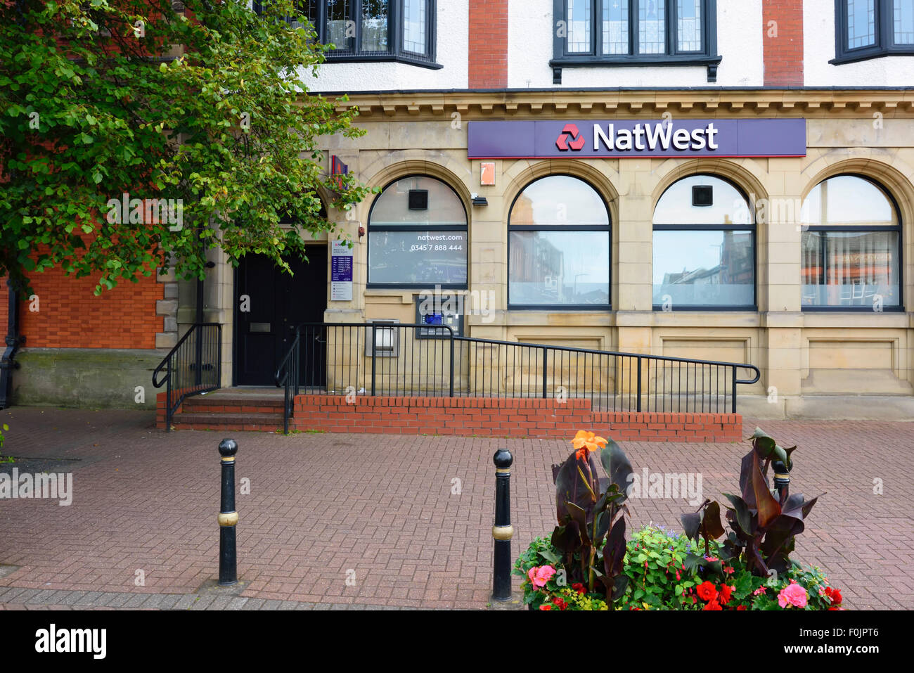 Esterno di un ramo di Natwest Bank a lytham, lancashire Foto Stock