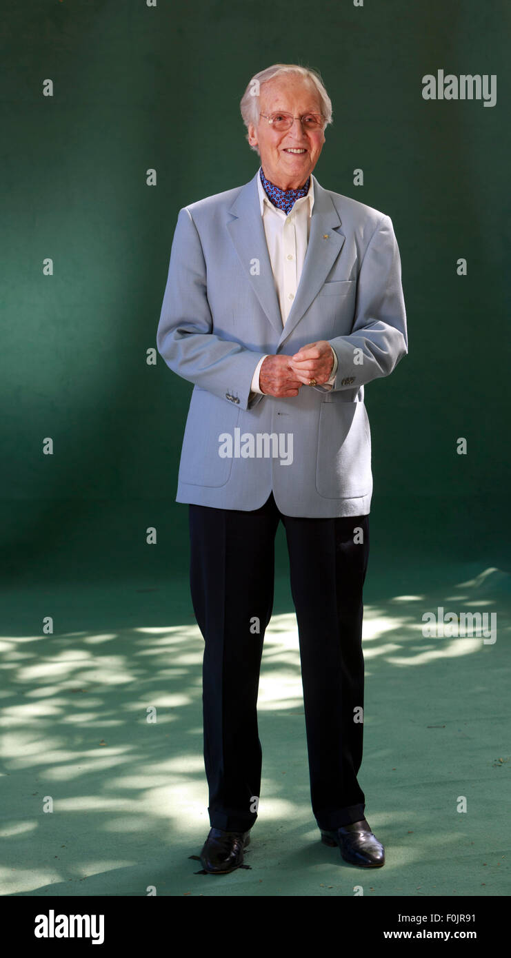 Edimburgo. Regno Unito. 17 Agosto, 2015. Edinburgh International Book Festival. Nicholas Parsons nella foto durante la Edinburgh International Book Festival. Credito: pak@ Mera/Alamy Live News Foto Stock