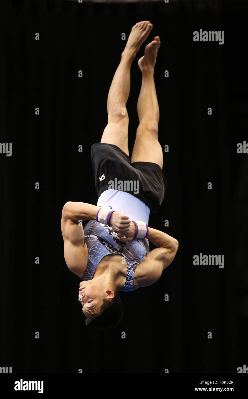 Indianapolis NEGLI STATI UNITI. 16 Ago, 2015. Addison Chung, dalla New England Sports Academy, compete in tutti intorno a finale al junior uomini 2015 P&G Campionati di ginnastica. Chung è stato chiamato per la squadra nazionale.Melissa J. Perenson/CSM/Alamy Live News Foto Stock