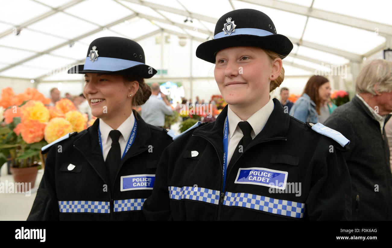 Polizia femminile cadetti cadet ufficiali volontari britannici ad ovest del Regno Unito forza di mercia Foto Stock