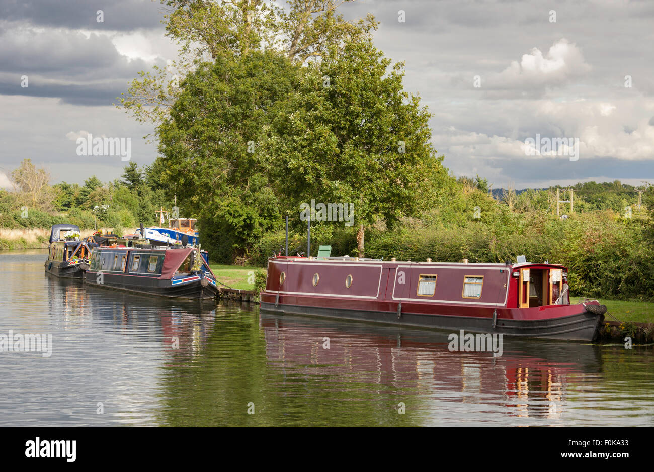 Il Gloucester e Nitidezza Canal at Purton, Gloucestershire, England, Regno Unito Foto Stock