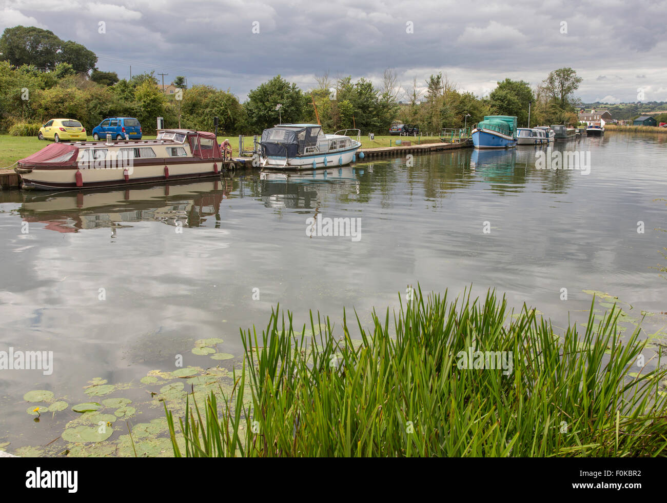 Il Gloucester e Nitidezza Canal vicino Purton, Gloucestershire, England, Regno Unito Foto Stock