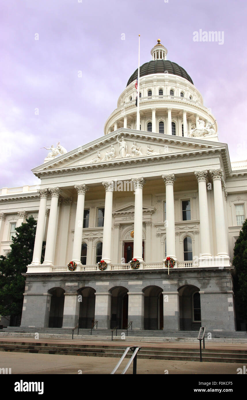 California State Capitol Building durante l'inverno. Foto Stock