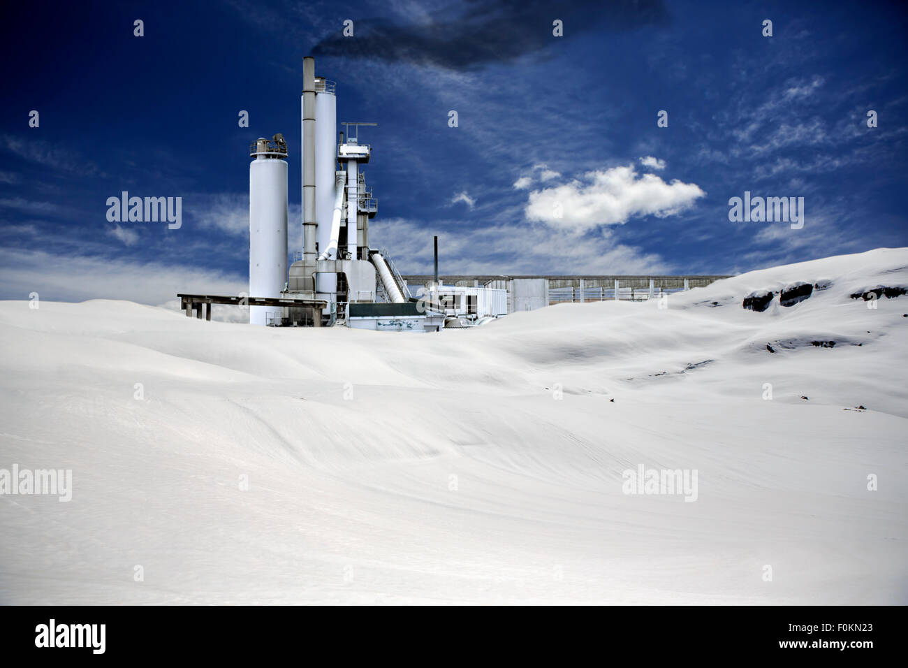 Immagine simbolica per l'ecologia e l'inquinamento industriale Foto Stock