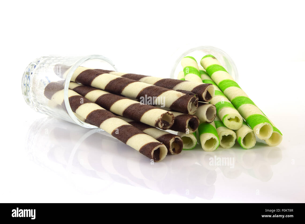 Stick Candy wafer su sfondo bianco. Foto Stock