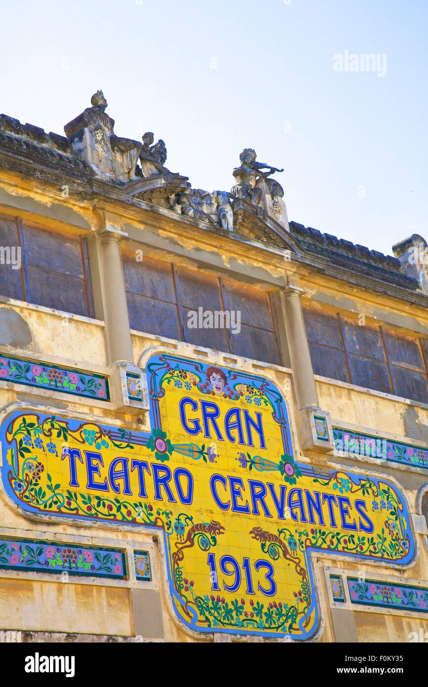 Facciata in stile Art Deco del Teatro Cervantes,Tangeri, Marocco, Africa del Nord Foto Stock