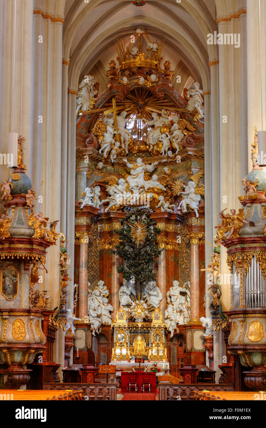 Altare Maggiore nella Chiesa Collegiata, Stift Zwettl, Waldviertel, Austria Inferiore, Austria Foto Stock