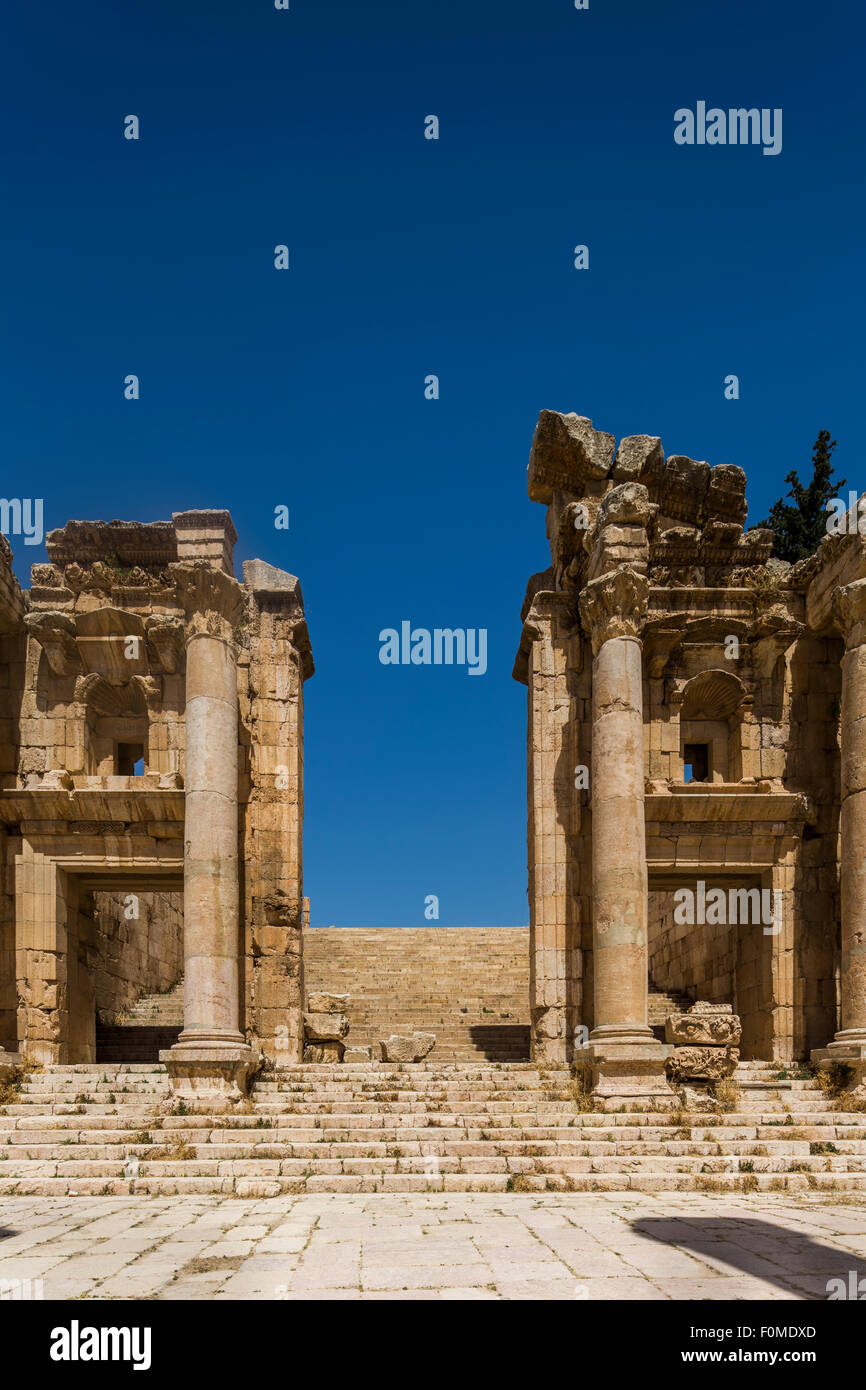 Propylaeum, Tempio di Artemide, Jerash, Giordania Foto Stock