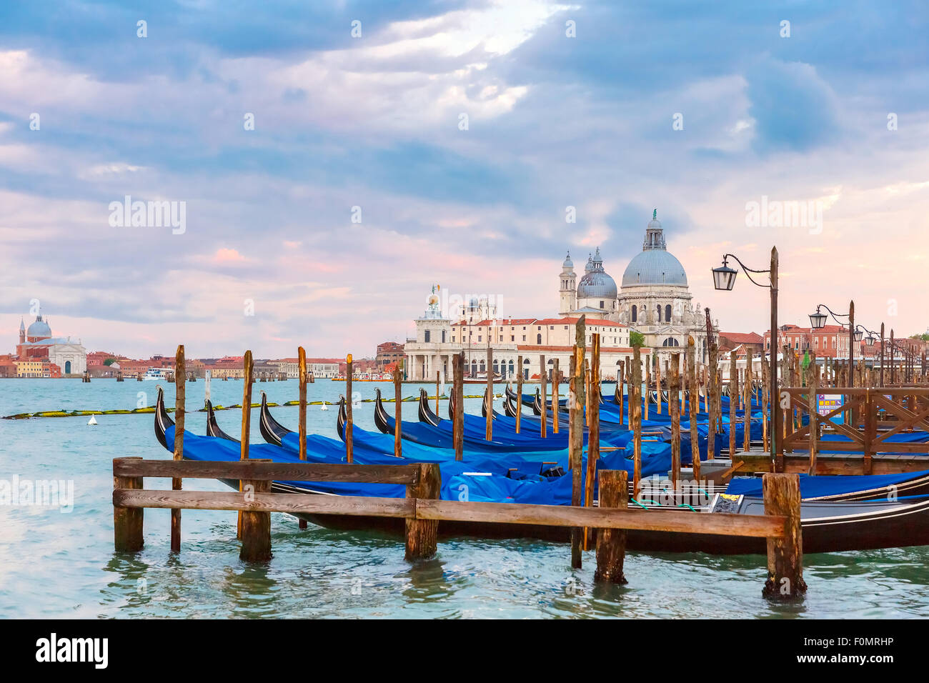 Ormeggio per gondole a Venezia, Italia Foto Stock