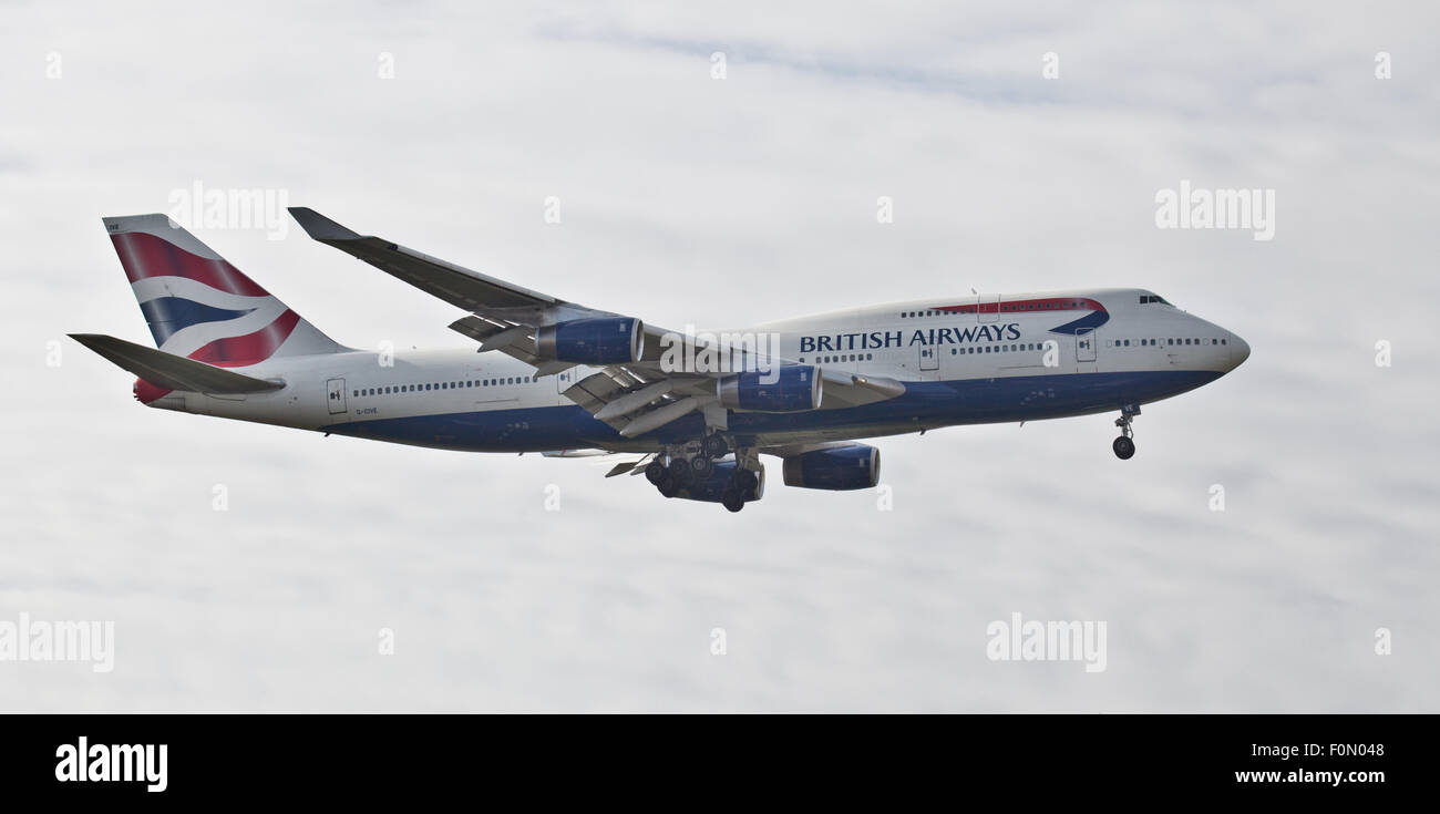 British Airways Boeing 747 G- CIVE venuta in terra a aeroporto di Heathrow LHR Foto Stock