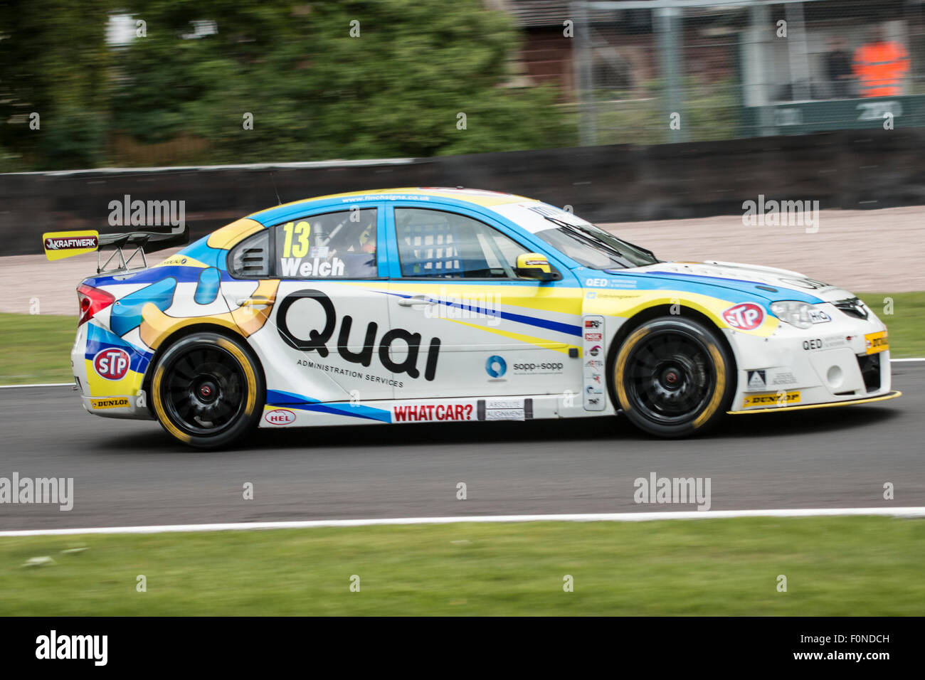 Daniel Welch alla Druids nel Welch Motorsport Proton Gen-2 Oulton Park BTCC Foto Stock