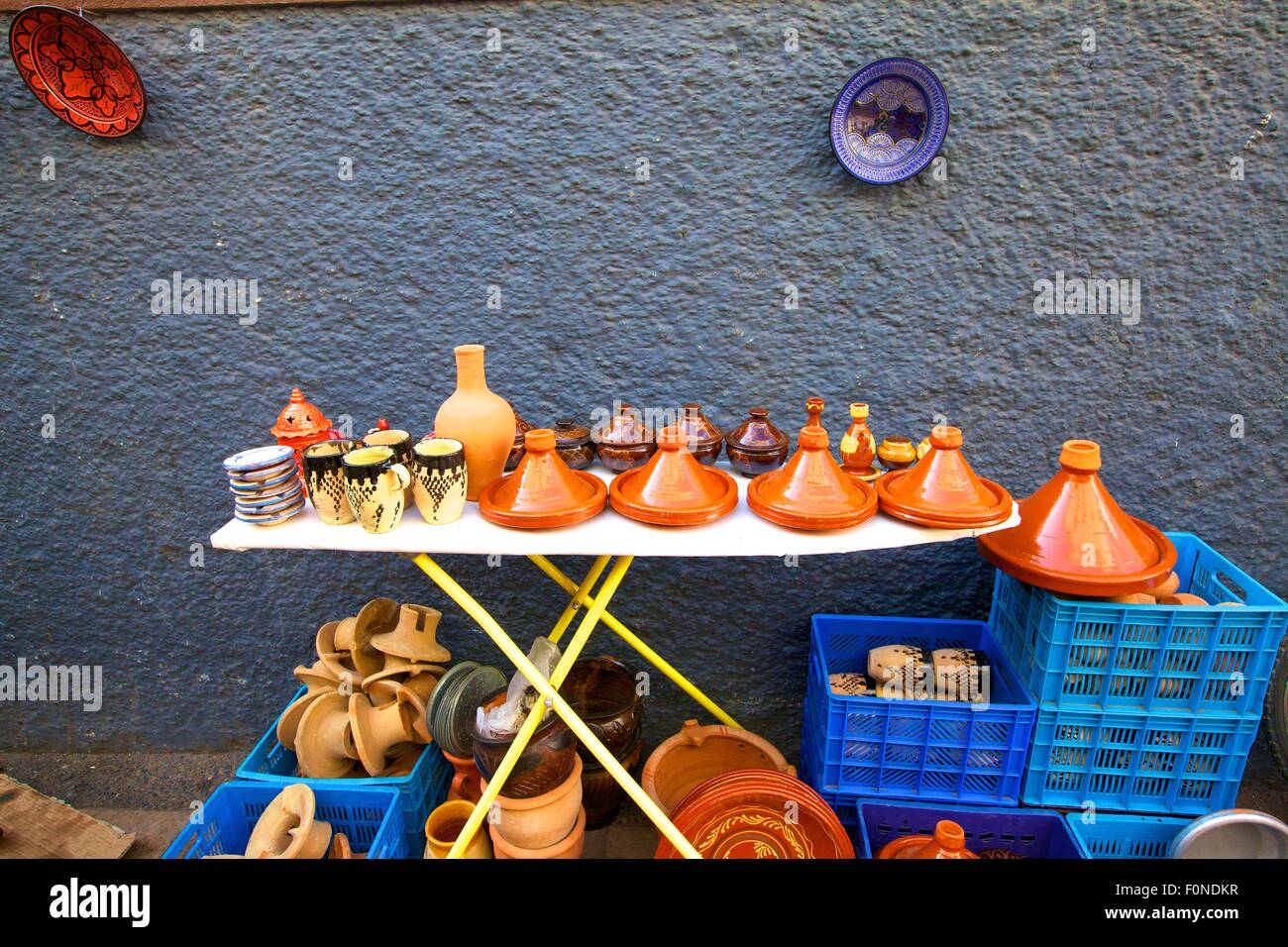Ceramica Display Retail, la Medina, Rabat, Marocco, Africa del Nord Foto Stock