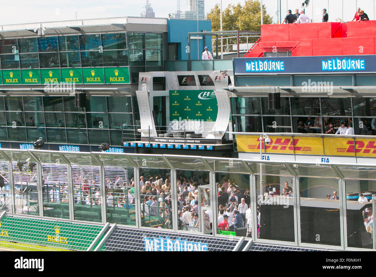 Stand di spettatori presso l'Australian formula one motor racing grand prix a Melbourne, Victoria, Australia Foto Stock