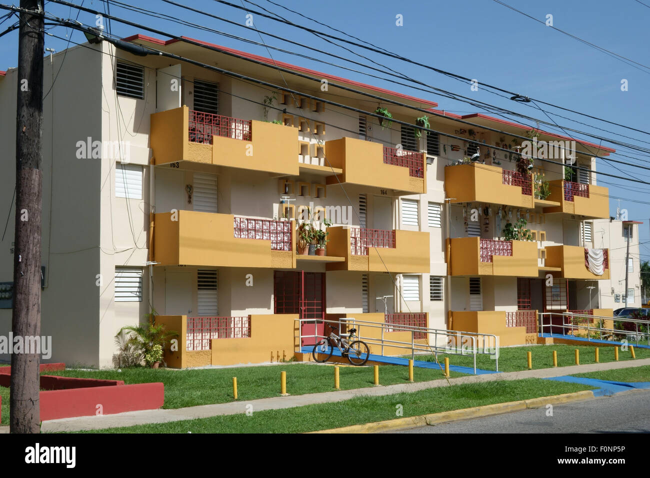 Alloggiamento comunale Aguadilla Puerto Rico Foto Stock