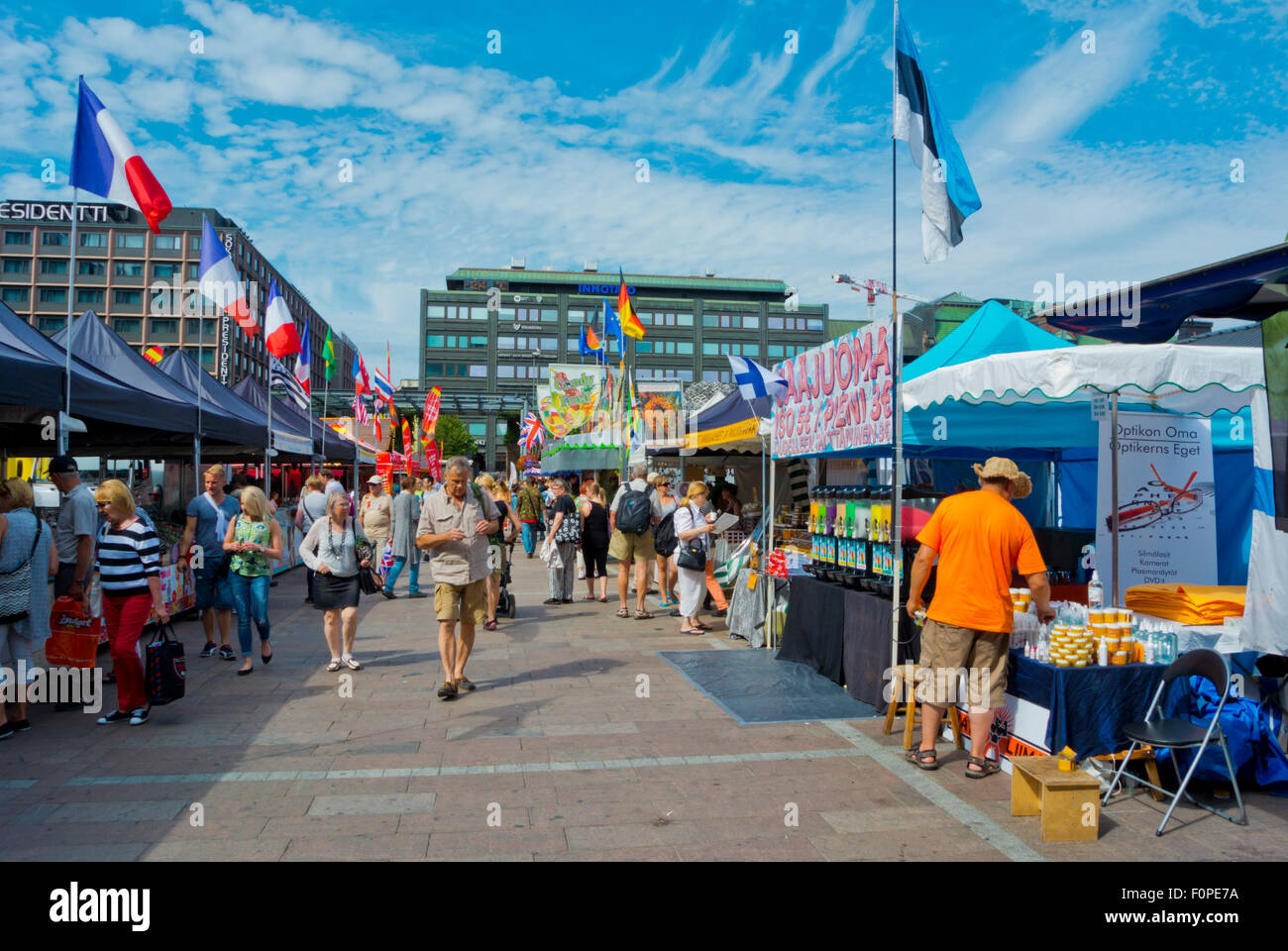Mercato internazionale, piazza Narinkkatori, Kamppi, centro di Helsinki, Finlandia, Europa Foto Stock