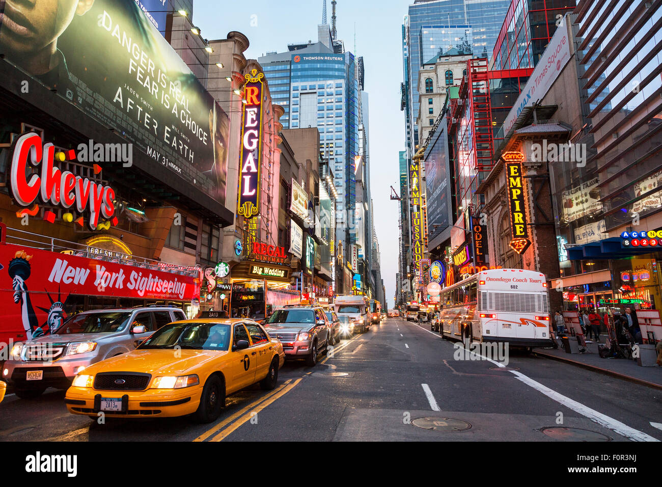 La città di New York, il traffico del 42 nd Street Foto Stock