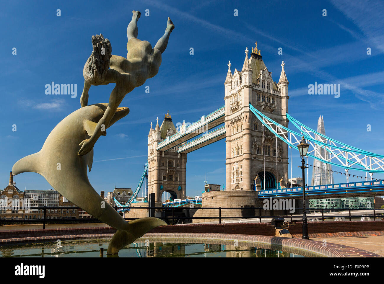 Londra, il Tower Bridge e shard London Bridge Foto Stock