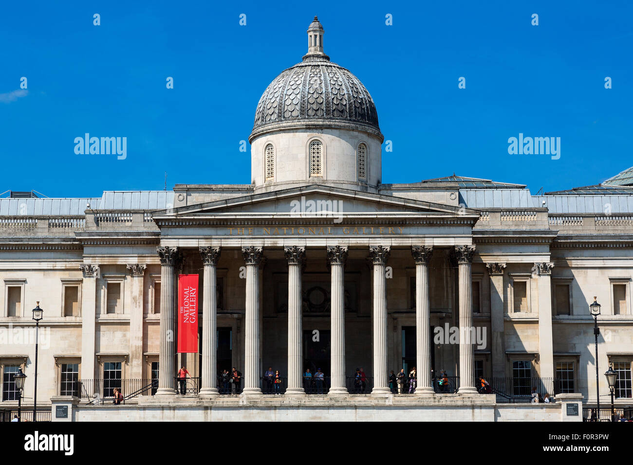 Londra, Trafalgar Square e la Galleria Nazionale Foto Stock