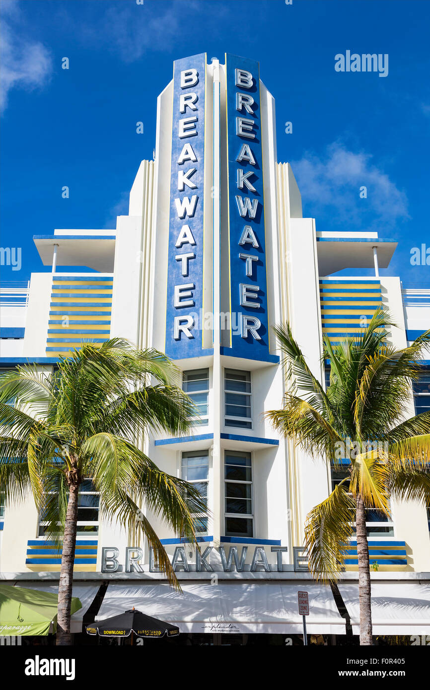 Miami, South Beach, facciata in stile art deco del frangionde Foto Stock