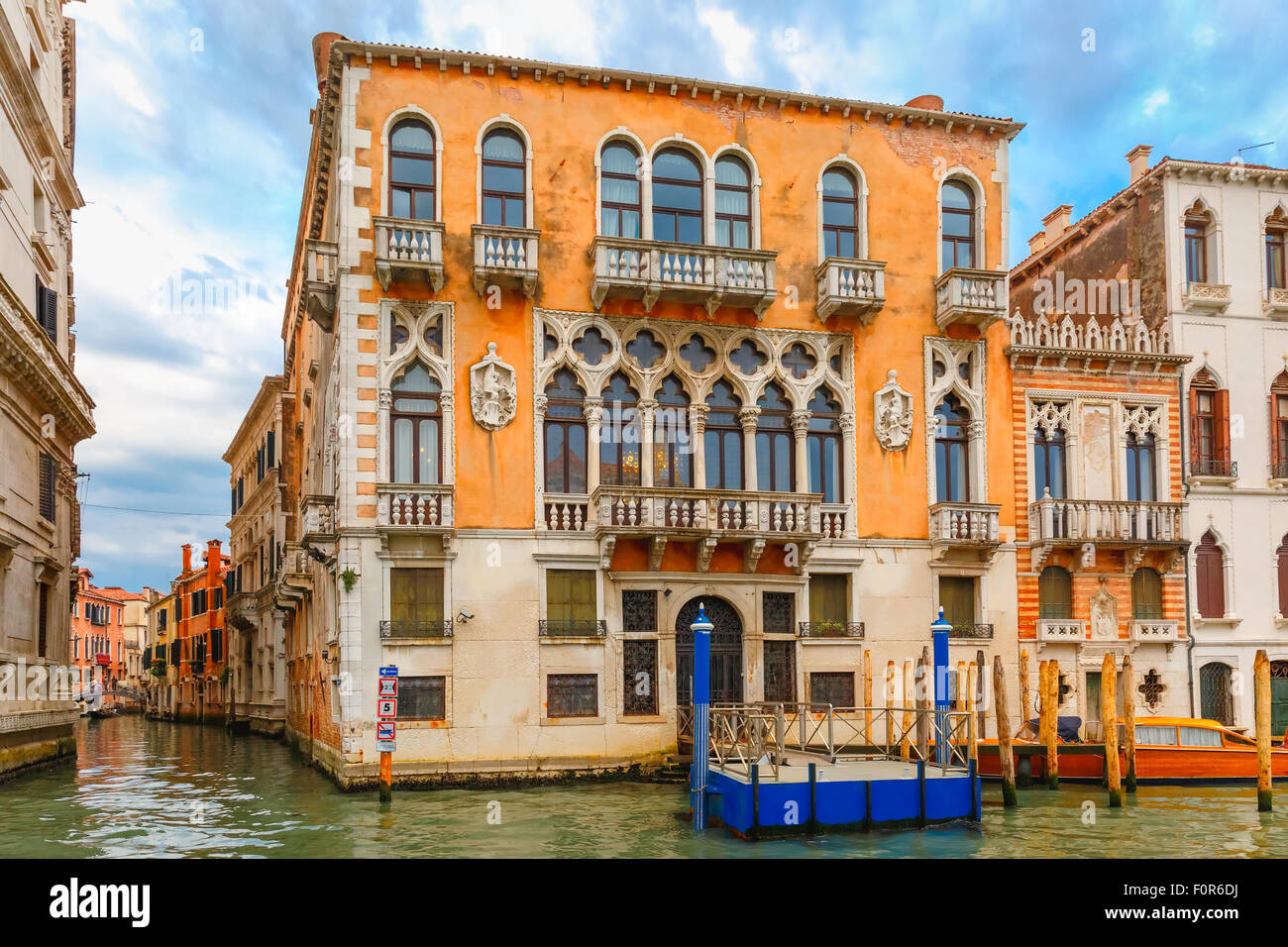 Palazzo Cavalli-Franchetti sul Grand Canal, Venezia Foto Stock
