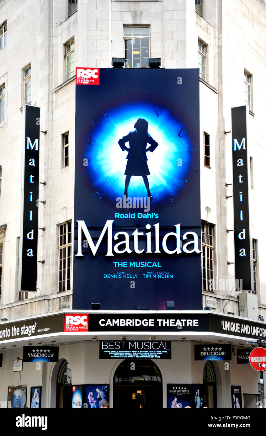 Londra, Inghilterra, Regno Unito. 'MATILDA, il Musical' al Cambridge Theatre, Seven Dials, Earlham Street. Da Tim Minchin e Dennis Kelly Foto Stock