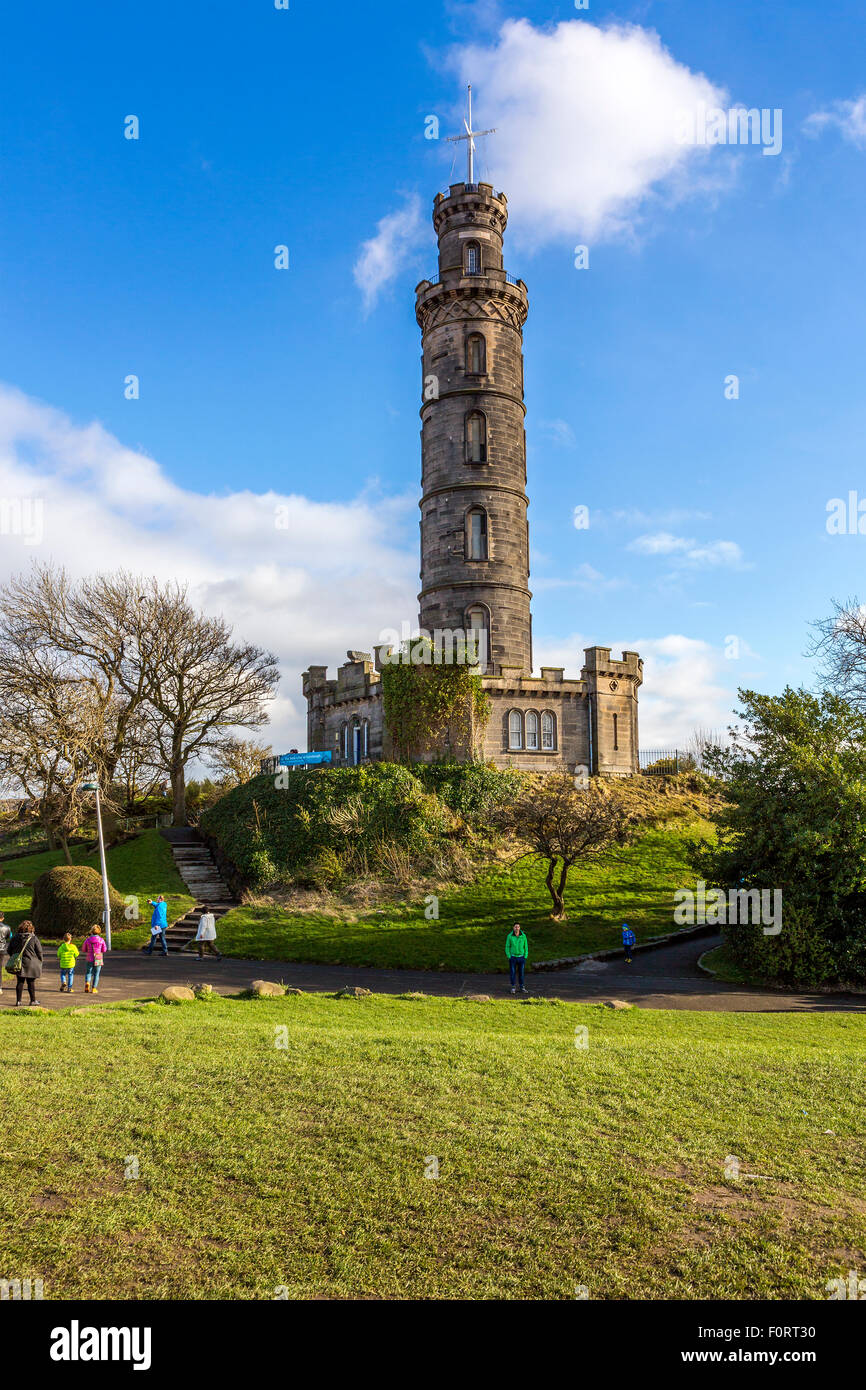 Monumento Nelson a Calton Hill, Edimburgo, città di Edimburgo, Scozia, Regno Unito, Europa. Foto Stock
