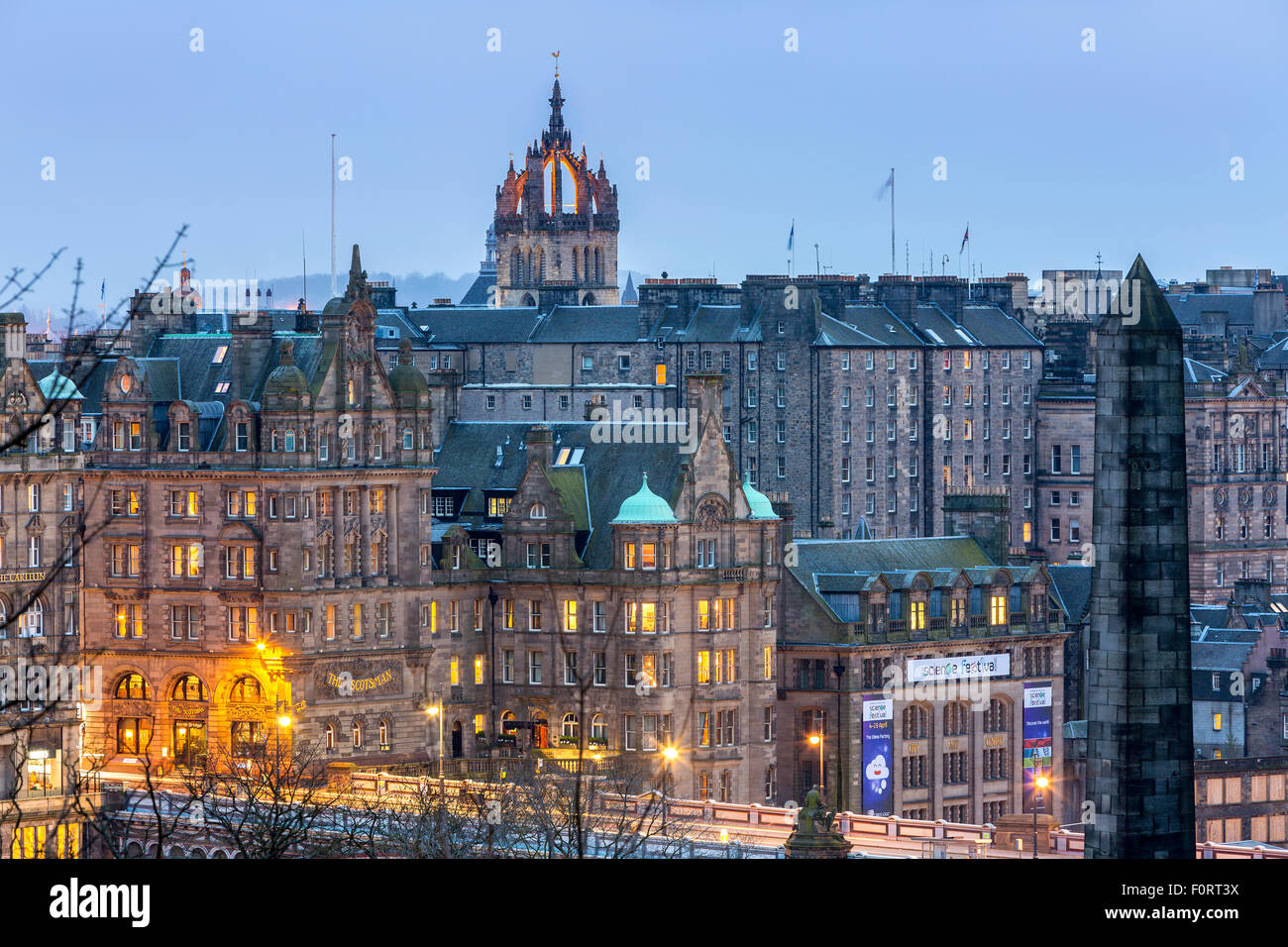 Una vista da Calton Hill su Edinburgo, città di Edimburgo, Scozia, Regno Unito, Europa. Foto Stock