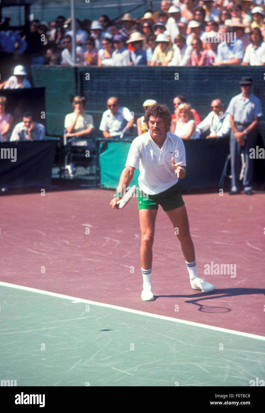 Tom Gorman in azione al torneo di tennis nel settembre 1974. Foto Stock
