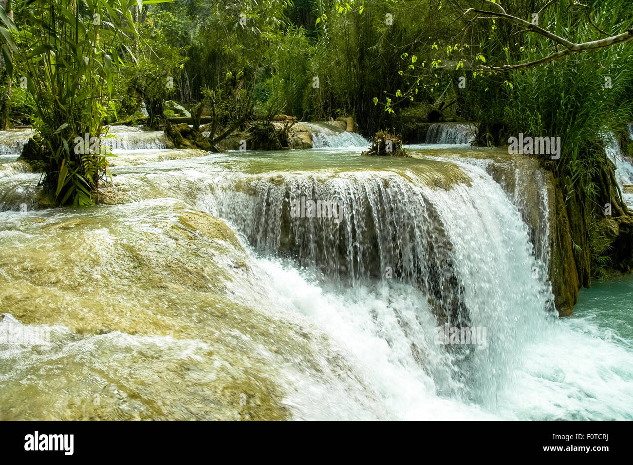 Le cascate di Kuang Si vicino a Luang Prabang in Laos Foto Stock