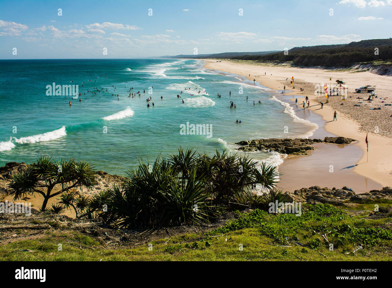 Holiday Beach frequentatori, Main Beach, North Stradbroke Island, Queensland, Australia Foto Stock
