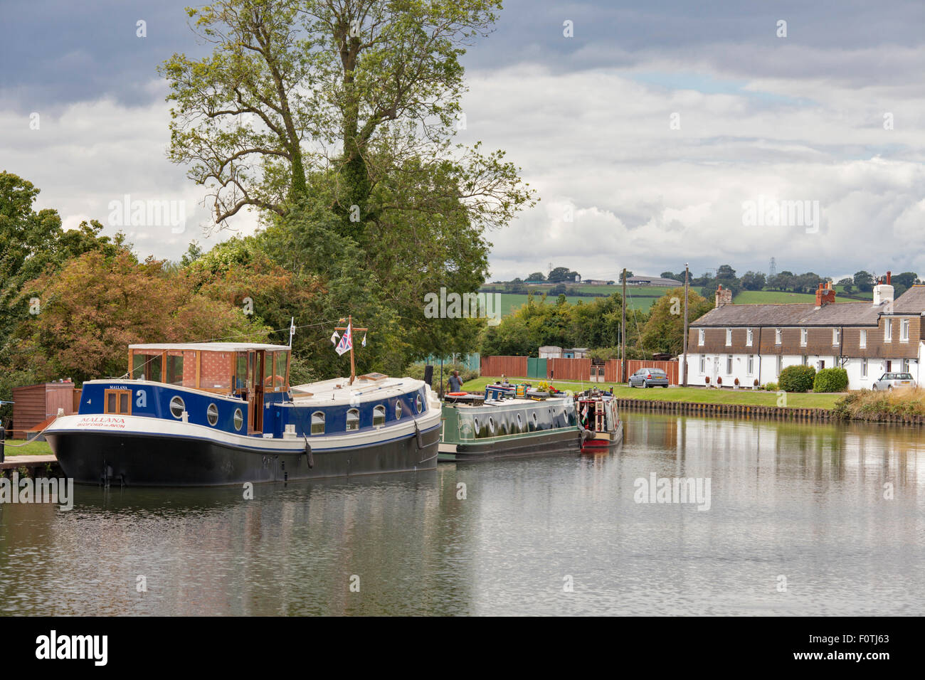Il Gloucester e Nitidezza Canal at Purton, Gloucestershire, England, Regno Unito Foto Stock