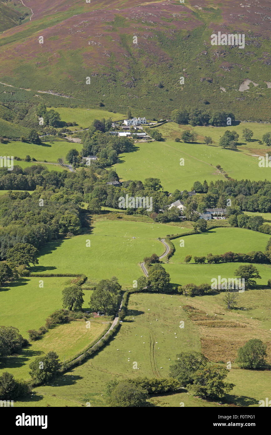 Vista su scale e craigleigh in newlands valley da cat campane, Lake District, cumbria, England, Regno Unito Foto Stock