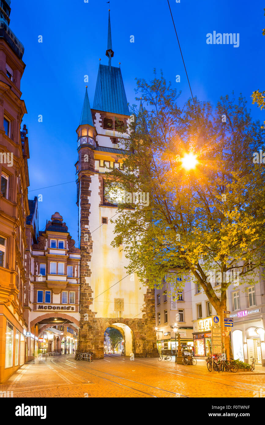 Martin's Gate in Kaiser Joseph Street a Freiburg im Breisgau, Baden-Württemberg, Germania, Germania Foto Stock