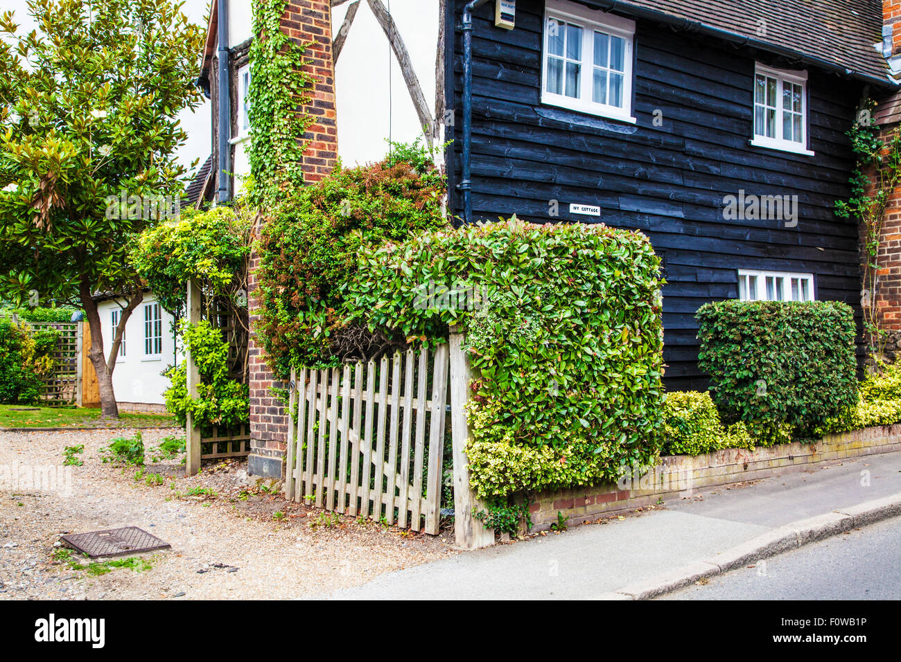 Un grazioso paese clapboard cottage in Kentish village di Shoreham. Foto Stock