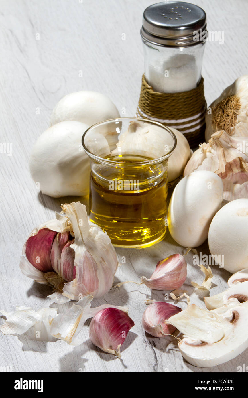 Aglio funghi Ingredienti per la ricetta Foto Stock