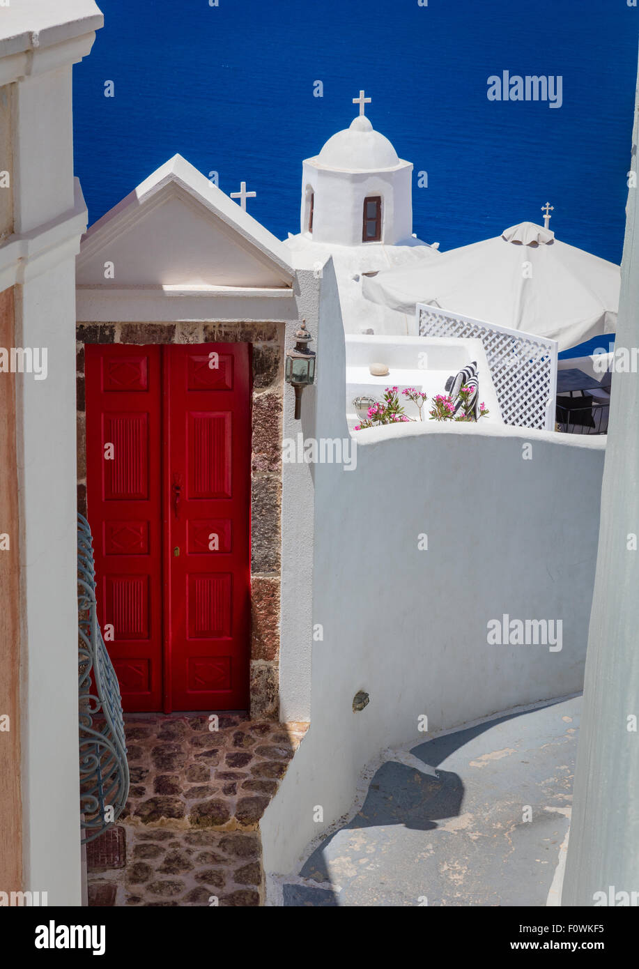 Edifici della città di Thira sull'isola greca di Santorini (Thera) Foto Stock