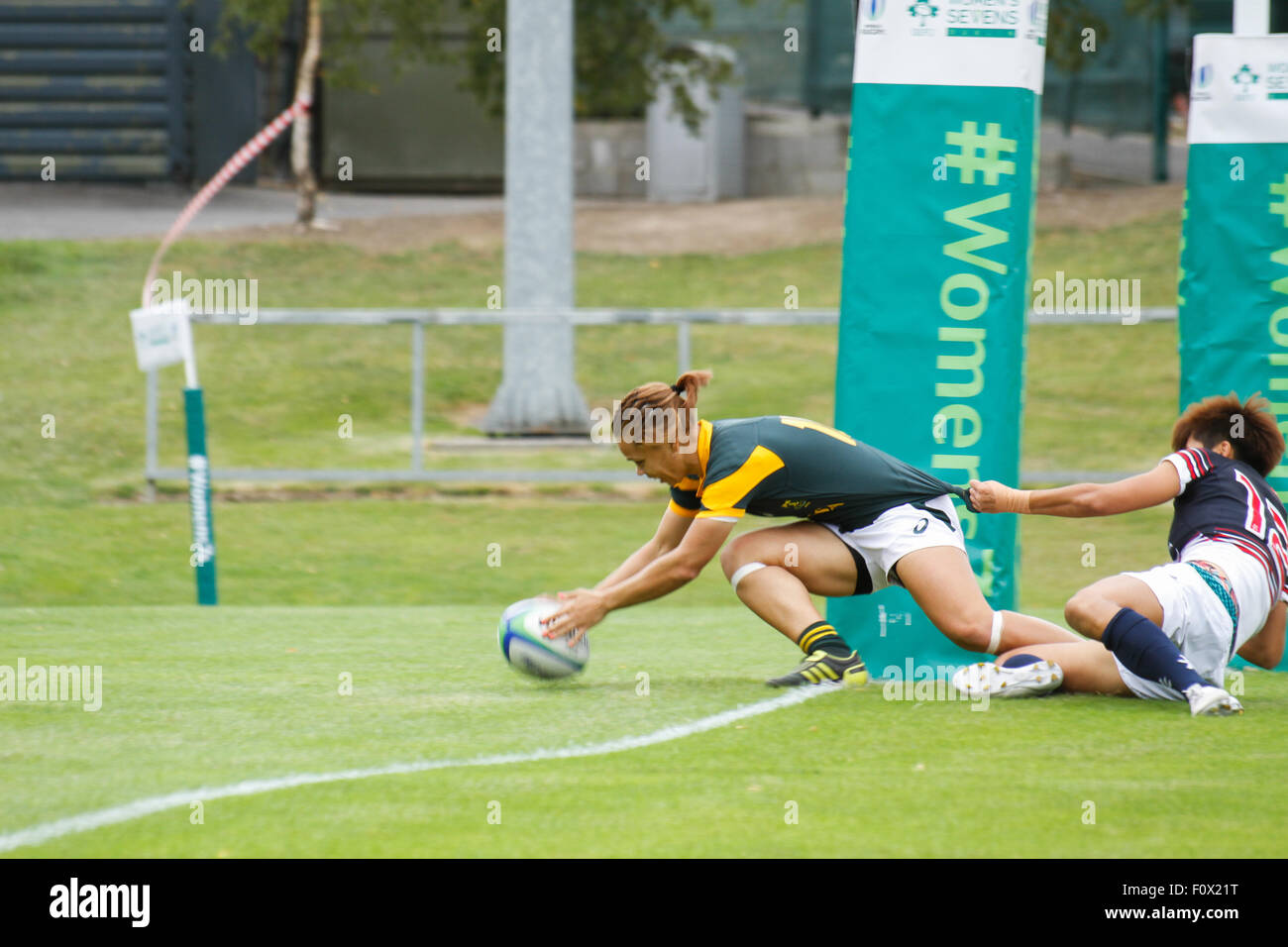 Dublino, Irlanda. Il 22 agosto 2015. Sud Africa v di Hong Kong durante la donna Sevens qualificatore di serie corrisponde all'UCD Bowl, Dublino. Il Sud Africa ha vinto 31 - 5. Credito: Elsie Kibue / Alamy Live News Foto Stock