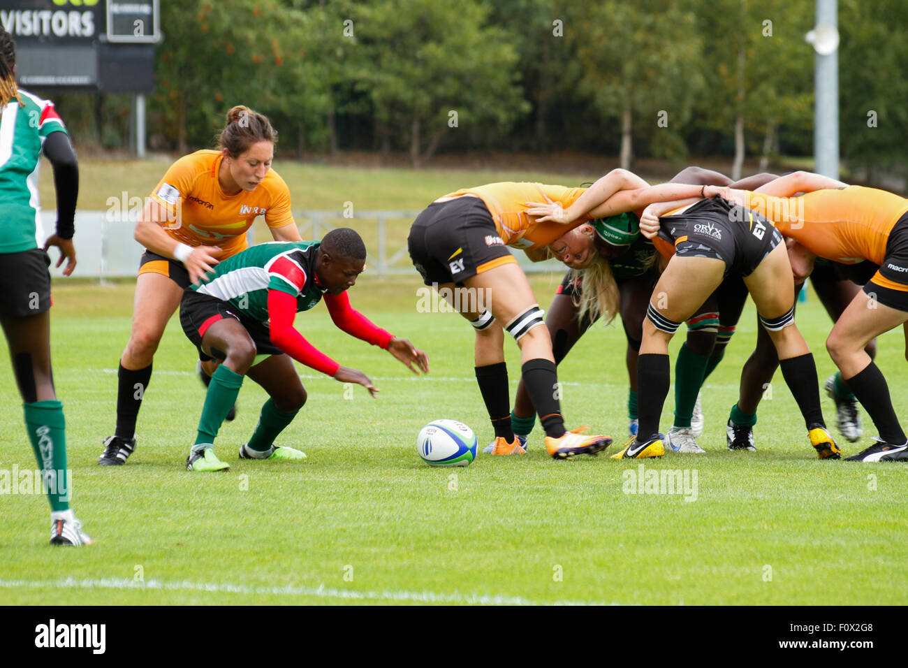 Dublino, Irlanda. Il 22 agosto 2015. Paesi Bassi v Kenya gioco durante la donna Sevens qualificatore di serie corrisponde all'UCD Bowl, Dublino. Paesi Bassi ha vinto 22 - 7. Credito: Elsie Kibue / Alamy Live News Foto Stock