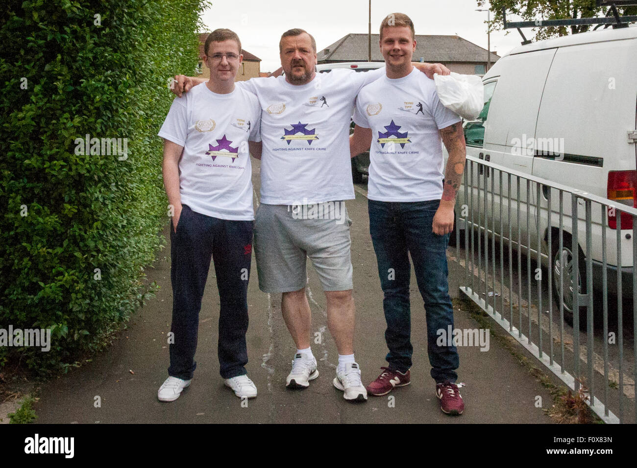 Edinburgh, Regno Unito; 22 agosto 2015; MGM Scozia Boxing formazione pubblica; Stephen Tiffney la famiglia; MGM Scozia Boxing Formazione pubblica presso la struttura Lochend Amateur Boxing Club; Mark Ingram/Alamy Live News Foto Stock