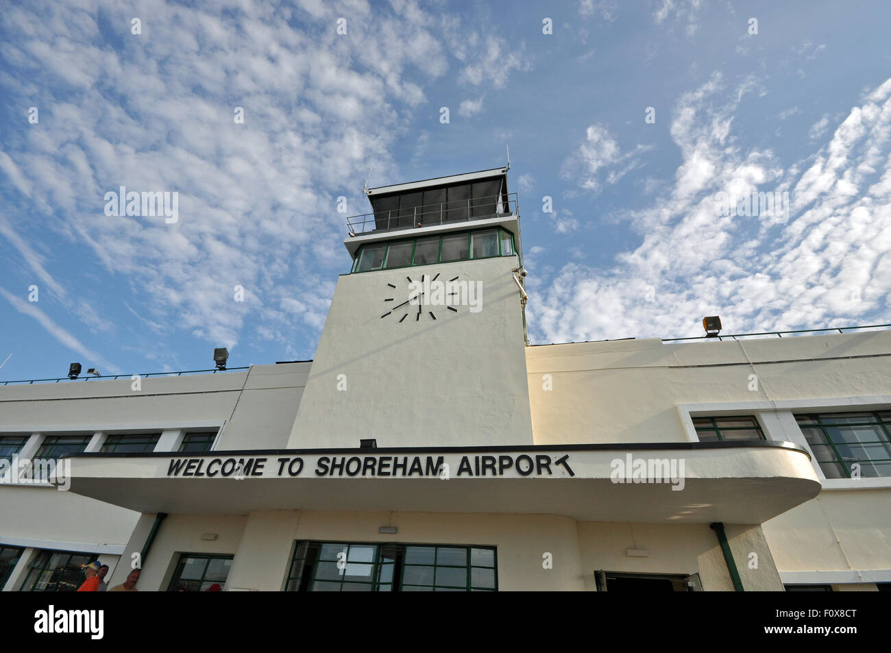 Edificio del terminal Art Deco all'aeroporto di Shoreham o all'aeroporto di Brighton City, Sussex, Regno Unito. Edificio d'epoca per i viaggi aerei Foto Stock